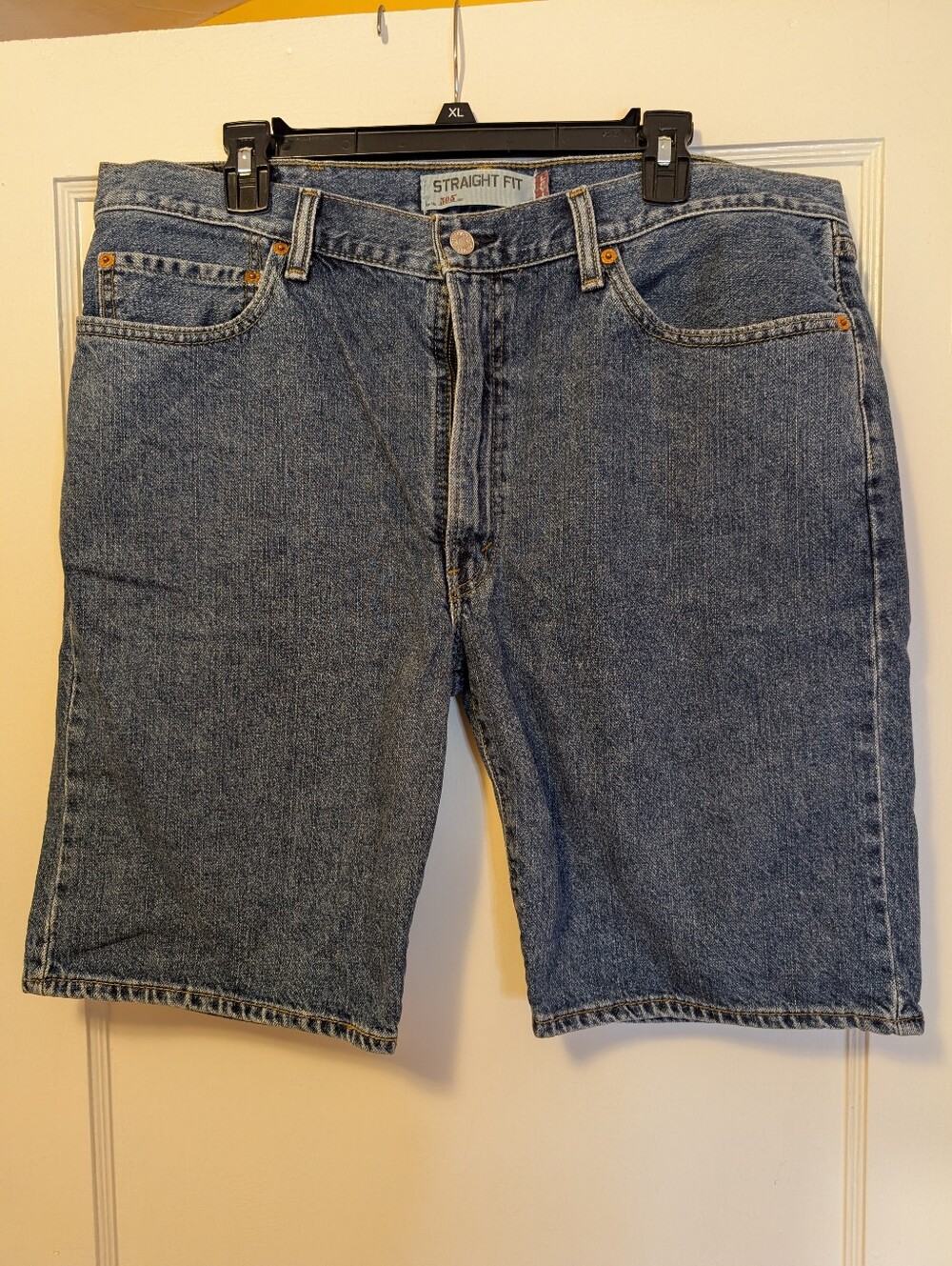 Levi's Men's Denim Jean Shorts in Medium Blue